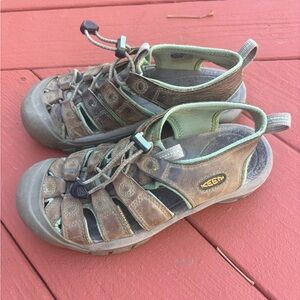 Keen Newport Sport Hiking Sandals Womens 7.5 Brindle Green 1003416 Slip On